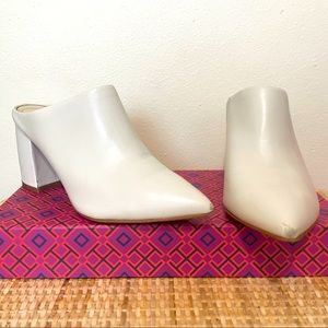 Marc Fisher Ragni Pointed Toe Mule (Off-white / Cream Size 5)